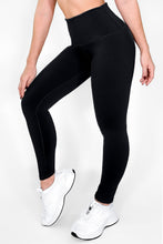 Load image into Gallery viewer, Total Black | Premium High-Waist Legging with Tummy Control &amp; Anti-Cellulite Technology
